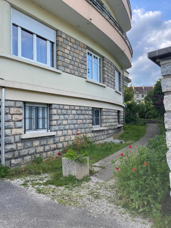 Апартаменти Situe A 5 Minutes De La Gare Безансон Екстер'єр фото